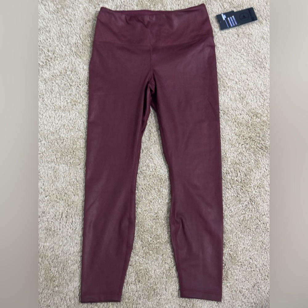 90 degrees by Reflex Womans Leggings Size Medium Maroon Poly/Spandex NWT
